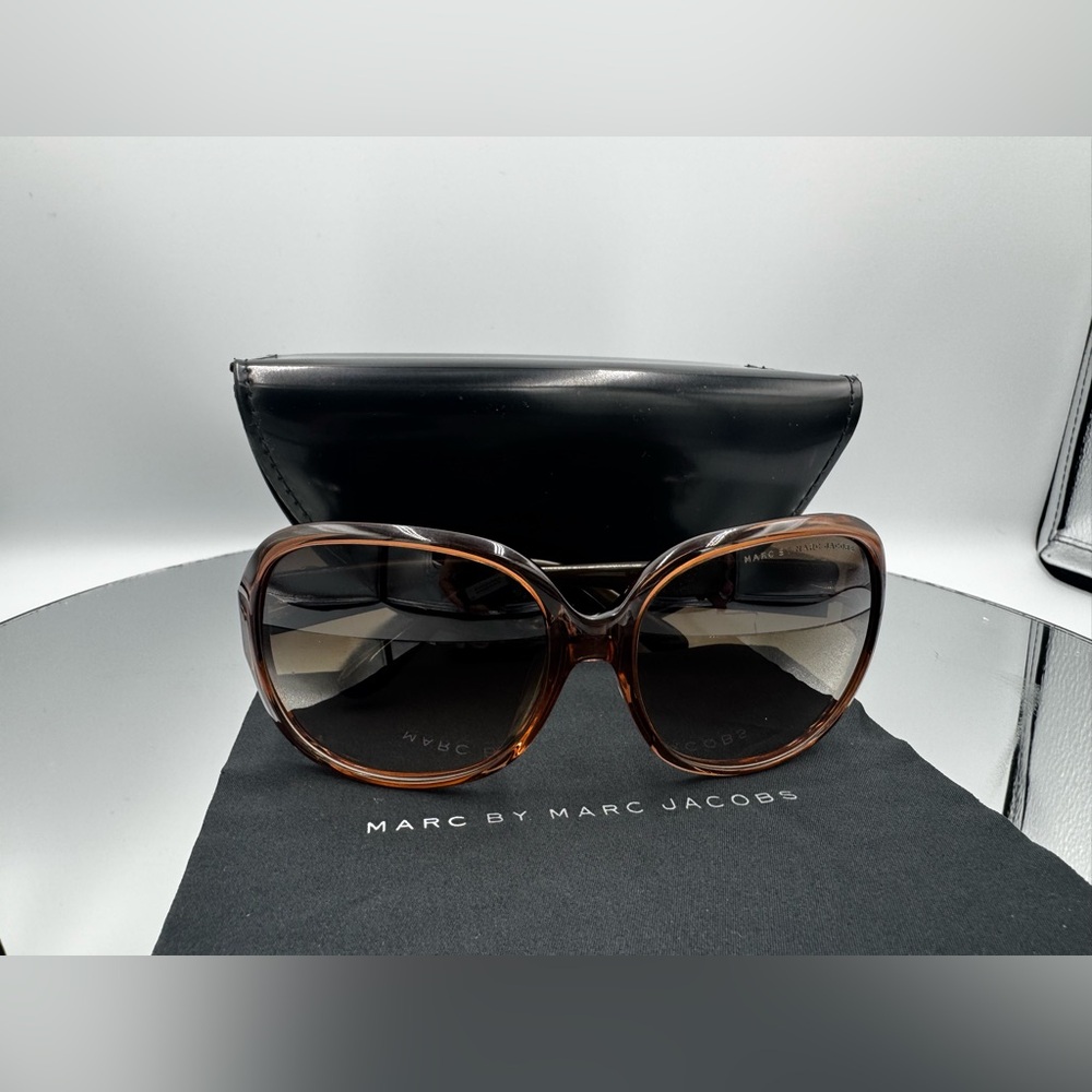 NO tariff!!
Marc Jacobs Tortoise Shell Sunglasses